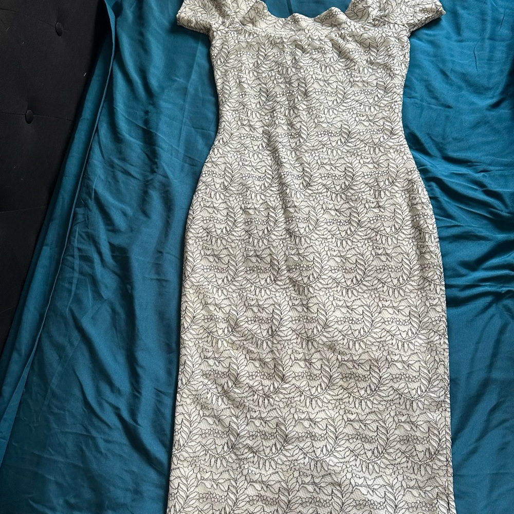 Dress the Population Off-White Leaf-Print Midi Dress